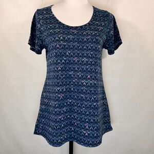 LuLaRoe Classic Top Sz XS Blue Pink Geometric Print Round Neck Short Sleeves